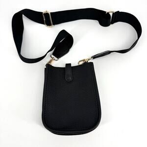 Crossbody Pebbled Faux Leather Pouch with Strap Black Gold One Size